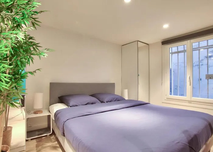 Studio Republique Saint Martin Parigi